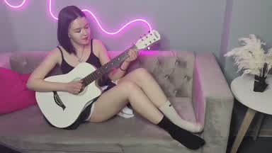 live music)