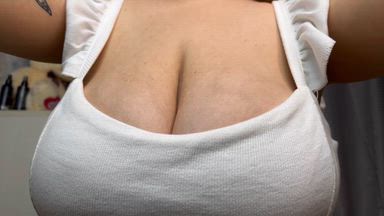 nipples close