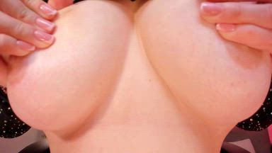 My boobs want to play