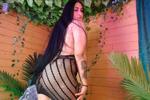 My curvy ass needs your orders now