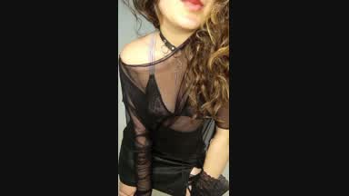 2. Gothic girl