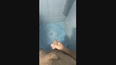 playing un the shower