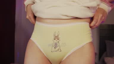 sell 4 pantys used  in 7000