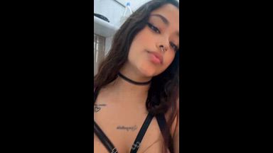 ariana 🖤 live streaming profile