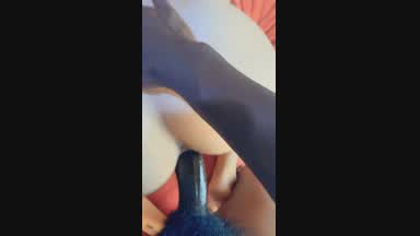Pussy won’t let go