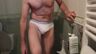 shower after sport