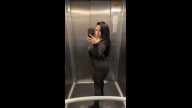 Sexy elevator