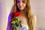Free (photo session in the bathroom)