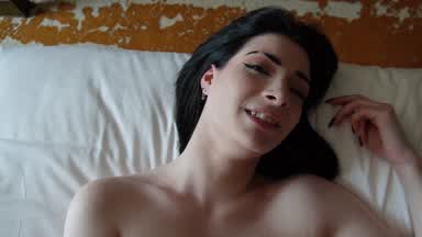 Scarlet's First Porn