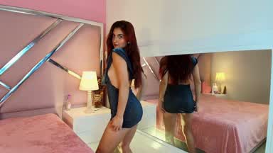 A sexy dance that ends without clothes 🔥😈