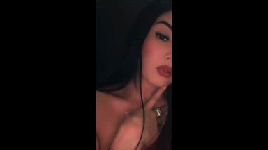 kiss me