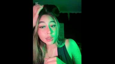 Hi