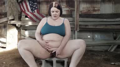 Squirtin on the farm