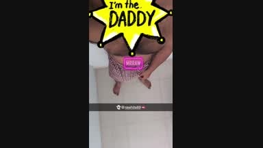 MR RAW FLASHING HIS RAW MEAT 🥓