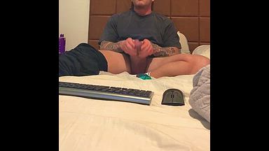 hungttt live Chaturbate webcam gallery thumbnail