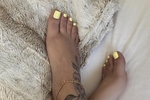 Toes