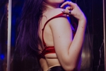 love me kiss me