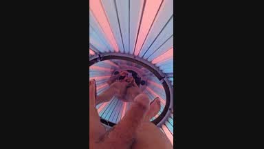Getting a tan with a mirrored floor