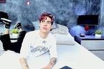 STREAMING