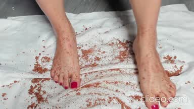 DIRTY FEET