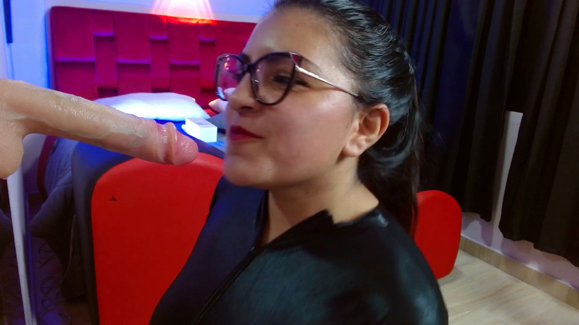 filling my mouth with ur milk 💦​