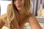 Full naked photoshoot