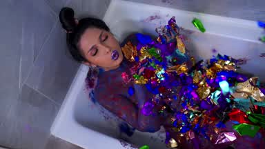 Come to my bath with colorful bubbles