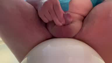 chris โ Rub one out time
