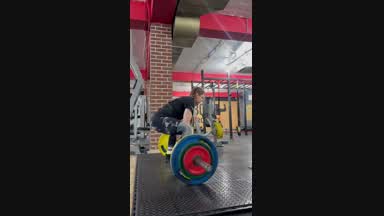 I’m doing a sumo deadlift of 120 kg