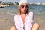 Beach set - sun, sea and me