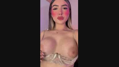 amazing boobs🍒