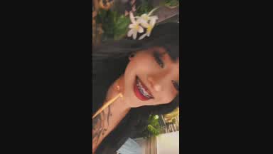 Take my hand, we will have fun ..
