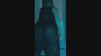 akylinagold โ Twerk with me