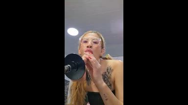 ladyy_scarlett — Sucking your big white cock🥵👅