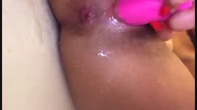 My big pink dildo made me cum