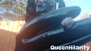 QueenHilaritySmoking
