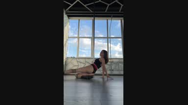 alicia โ pole dance