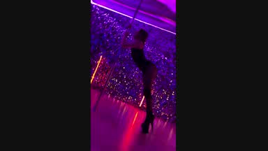 Pole dance exotic