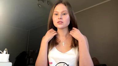 😻