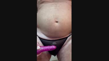 Sissy plays A