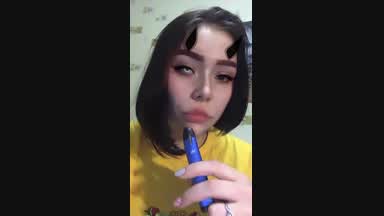 <3