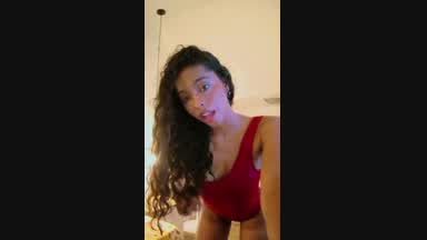 Do you like this girl?🙈