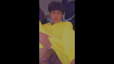 basicflxp live Chaturbate webcam gallery thumbnail