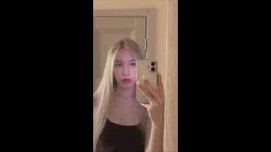your blonde🙉