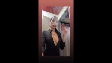 lady smoke 🚬💋