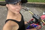 motorcycle girl😎