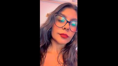 Come closer to give you kisses