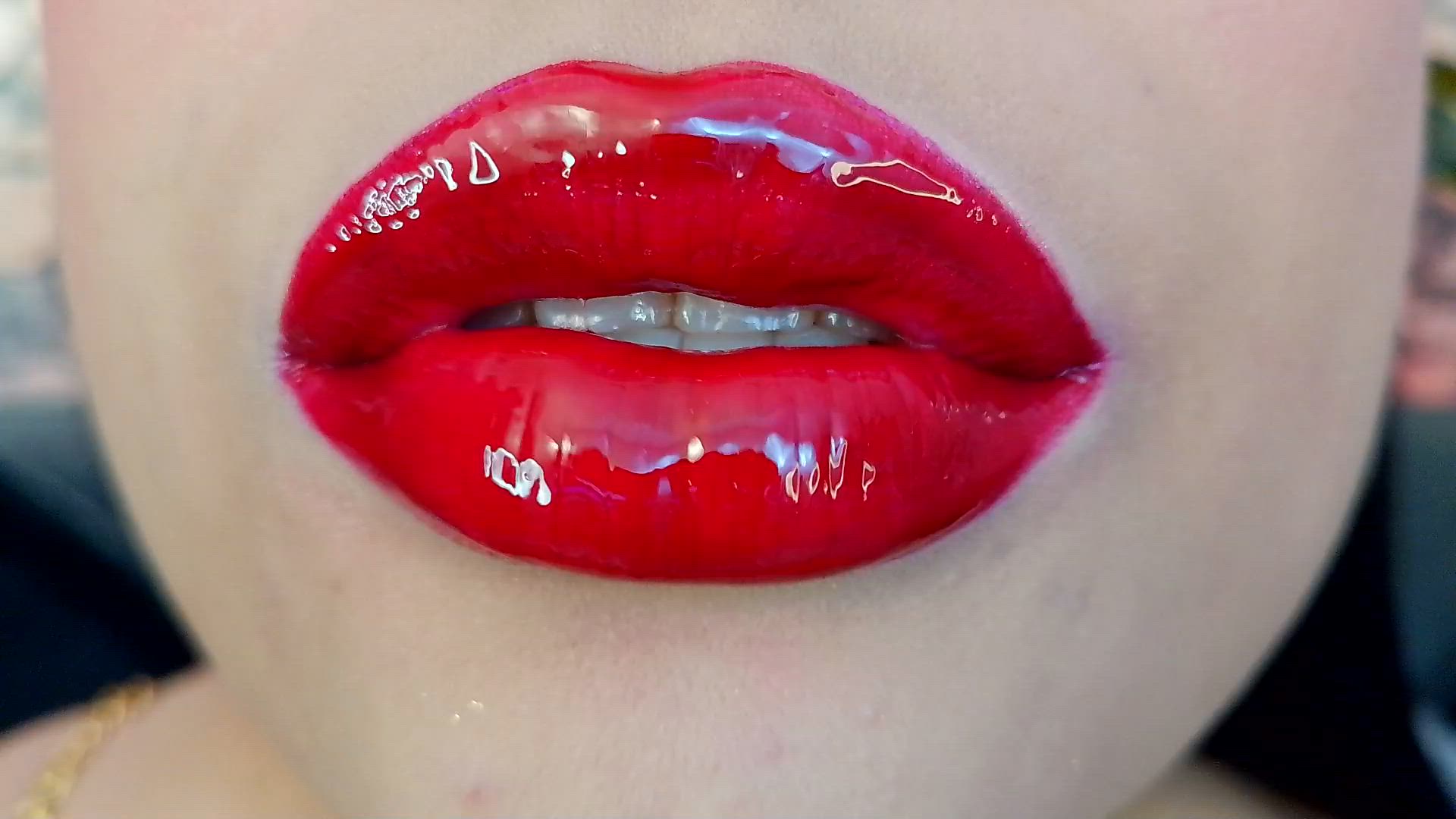 my pretty red lips