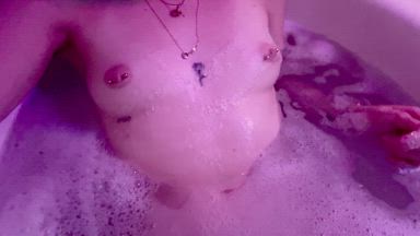 playing with pussy in the bath