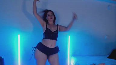 feel the pleasure of my skin